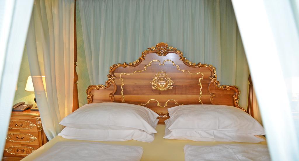Seehotel Porcia Portschach am Woerthersee Ngoại thất bức ảnh