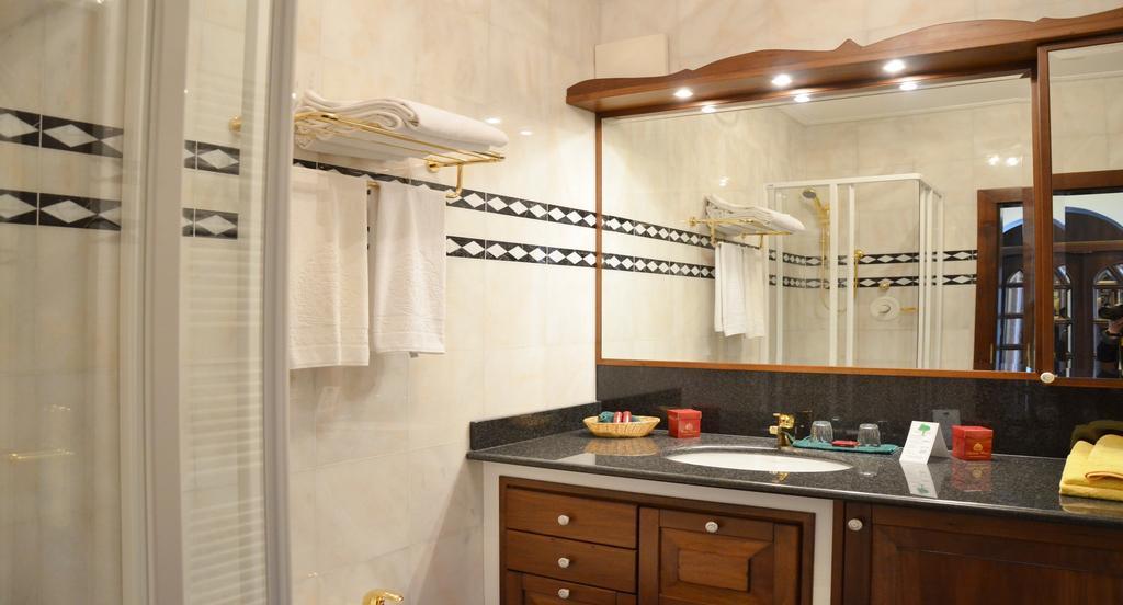 Seehotel Porcia Portschach am Woerthersee Ngoại thất bức ảnh