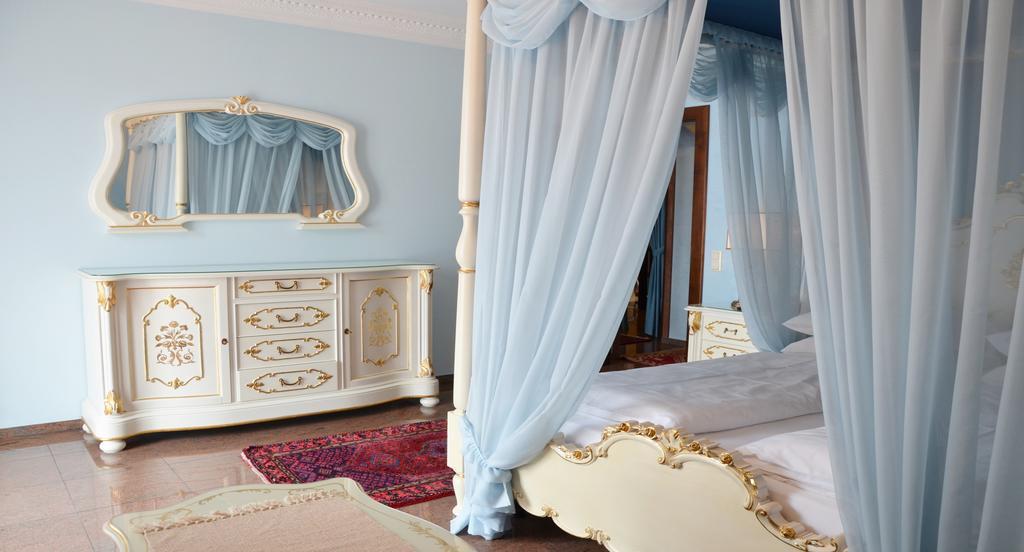 Seehotel Porcia Portschach am Woerthersee Ngoại thất bức ảnh